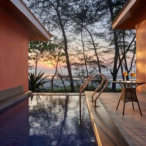 One-Bedroom Premium Suite Plunge Pool